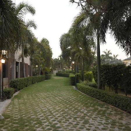 Kamal Resorts - The Luxury Of Being Yourself Ludhiana Dış mekan fotoğraf